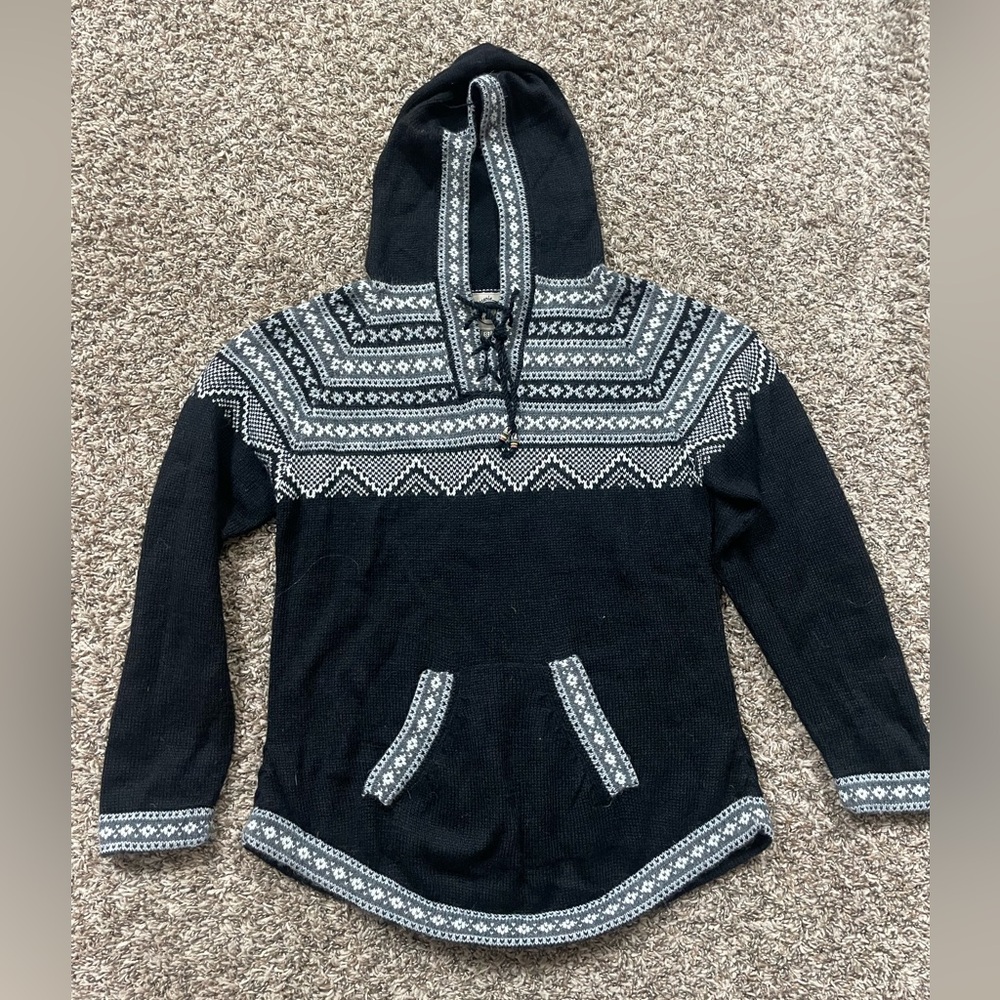 Beautiful Armenia alpaca sweater